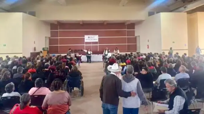 Realiza Bienestar segunda etapa de entrega de tarjetas