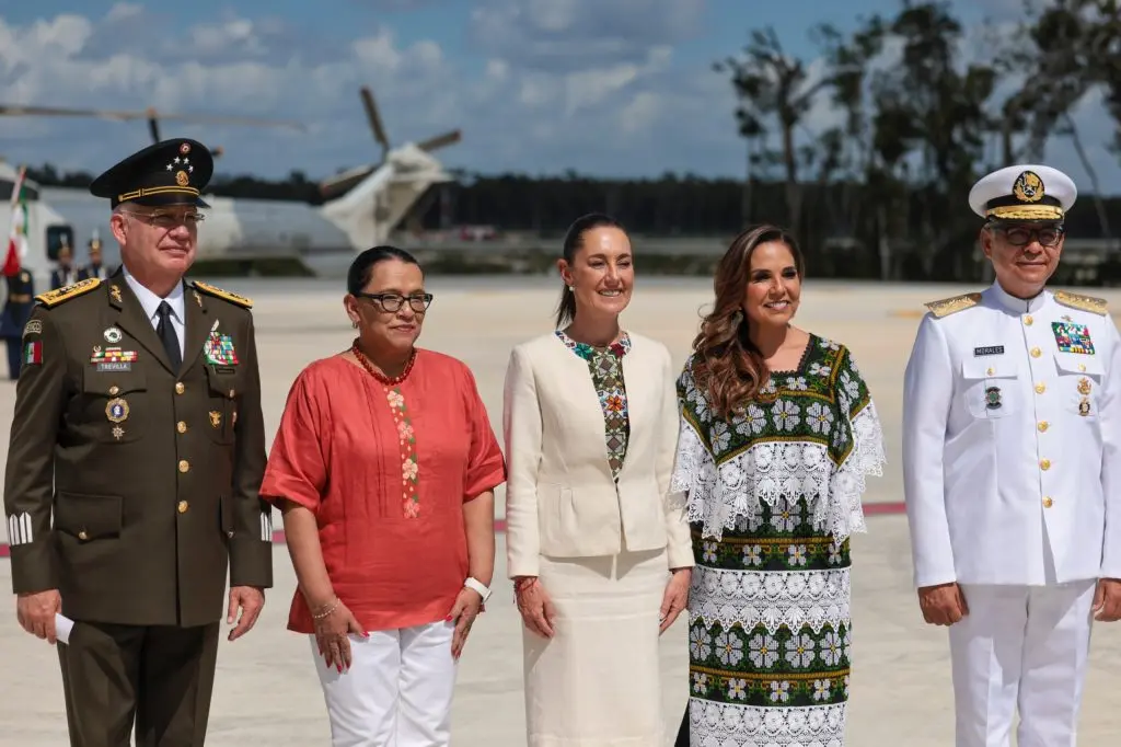En Quintana Roo, Claudia Sheinbaum conmemora el 110 aniversario de la Fuerza Aérea Mexicana e inaugura la Base Aérea Militar No. 20