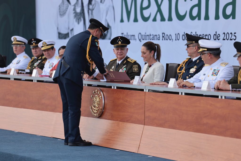 En Quintana Roo, Claudia Sheinbaum conmemora el 110 aniversario de la Fuerza Aérea Mexicana e inaugura la Base Aérea Militar No. 20