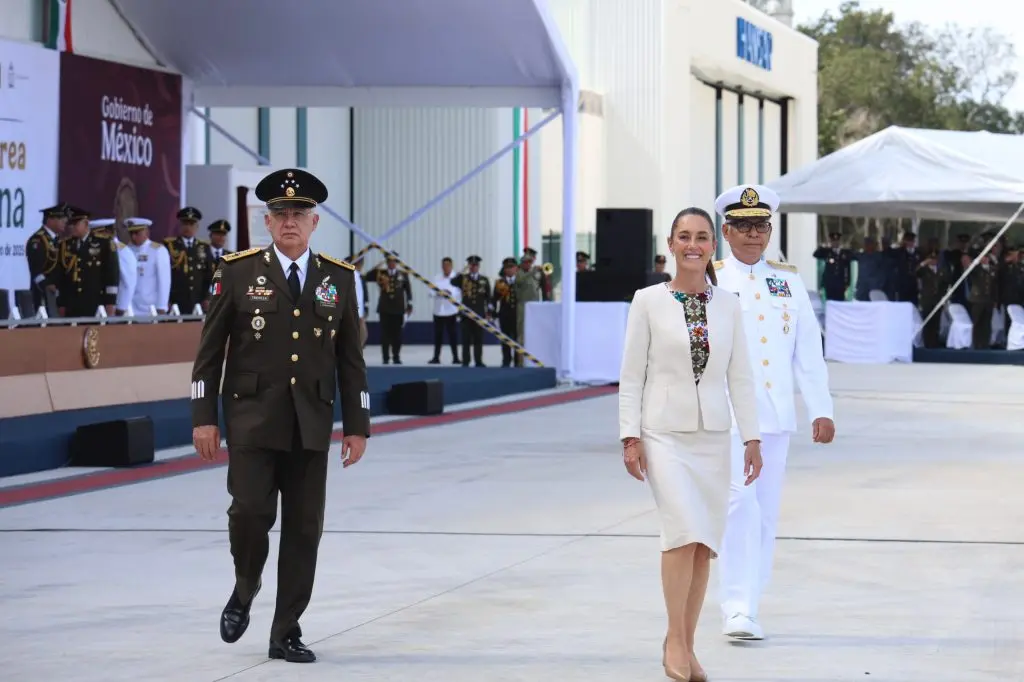 En Quintana Roo, Claudia Sheinbaum conmemora el 110 aniversario de la Fuerza Aérea Mexicana e inaugura la Base Aérea Militar No. 20