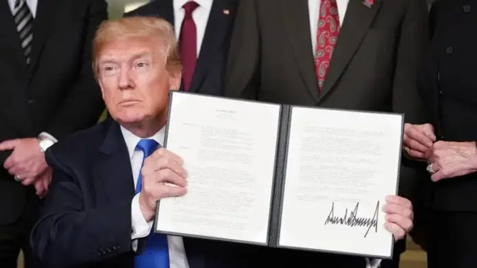 Canadá será el más afectado tras firma de aranceles