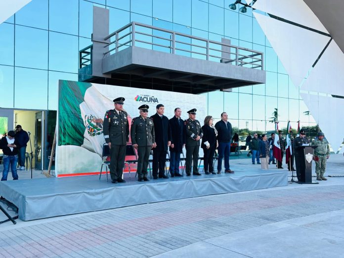 Celebran en Acuña el Día de la Bandera