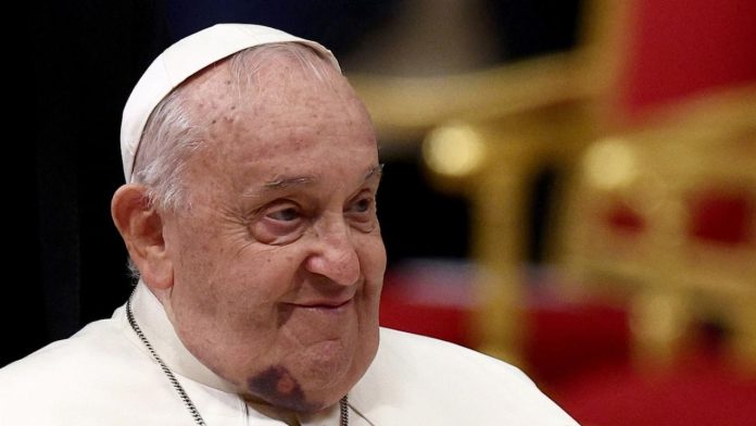 El Papa Francisco no asistirá a eventos programados el próximo fin de semana, informa el Vaticano