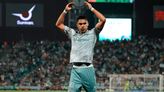 Stephano Carrillo es refuerzo de Feyenoord