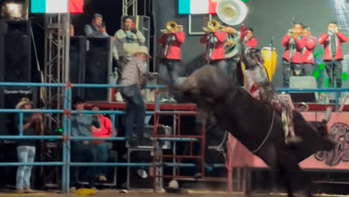 Joven de 23 años fallece en jaripeo; toro le pisó el pecho