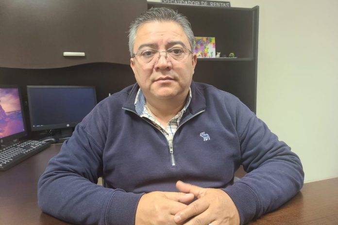 Miguel Garcia, Administrador Fiscal Local