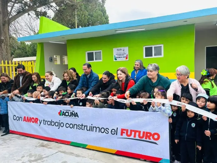 Entrega municipio sanitarios al jardín de niños ‘’Apolonio M. Avilés’’