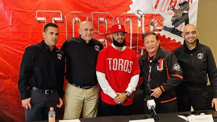 Emilio Bonifacio llega a los Toros de Tijuana