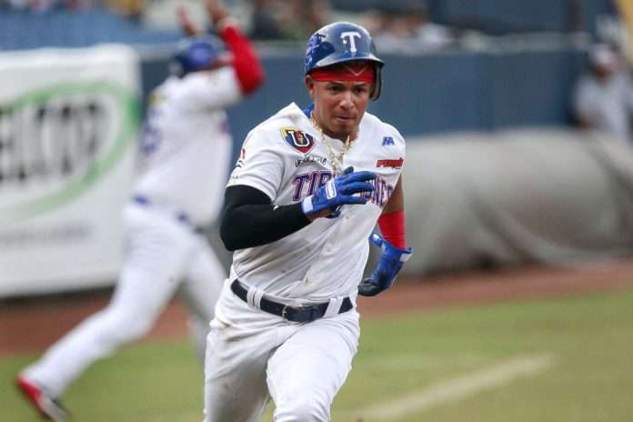 Lorenzo Cedrola se une a los Pericos de Puebla