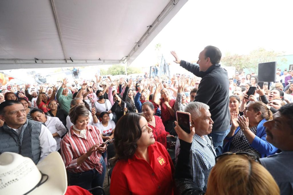 Lleva Manolo más obras a la región Laguna