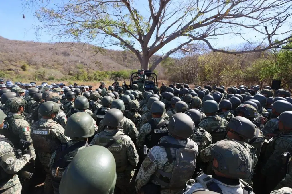 Omar García Harfuch y Ricardo Trevilla llegan a Sinaloa para coordinar operativos de seguridad