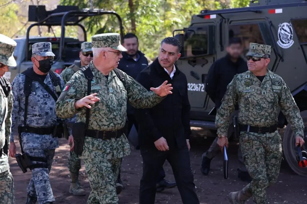 Omar García Harfuch y Ricardo Trevilla llegan a Sinaloa para coordinar operativos de seguridad