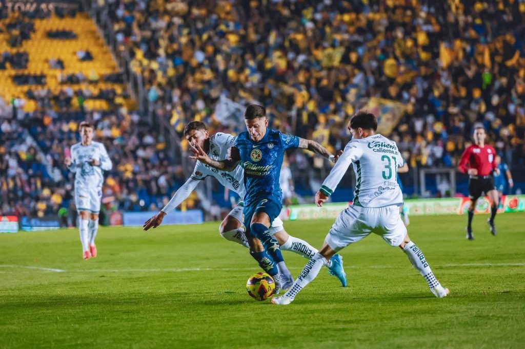 Las Águila y los Esmeraldas igualaron a 1-1