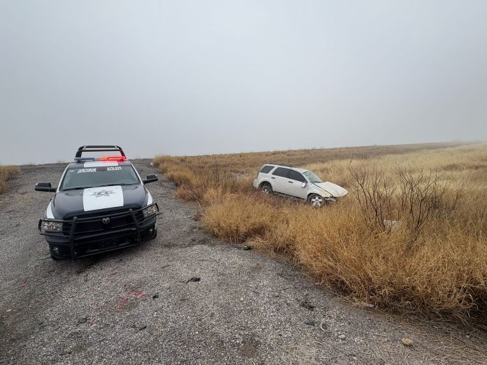 Vuelca Fronterense sobre la autopista premier