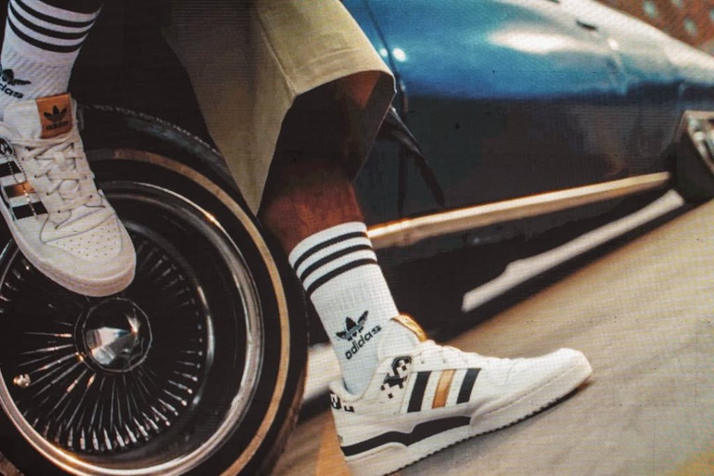 El par fue inspirado en la identidad visual de la edición 2025 del festival. 