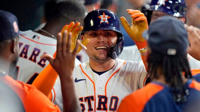 Los Leones de Yucatán hicieron oficial la contratación del infielder ligamayorista Aledmys Díaz