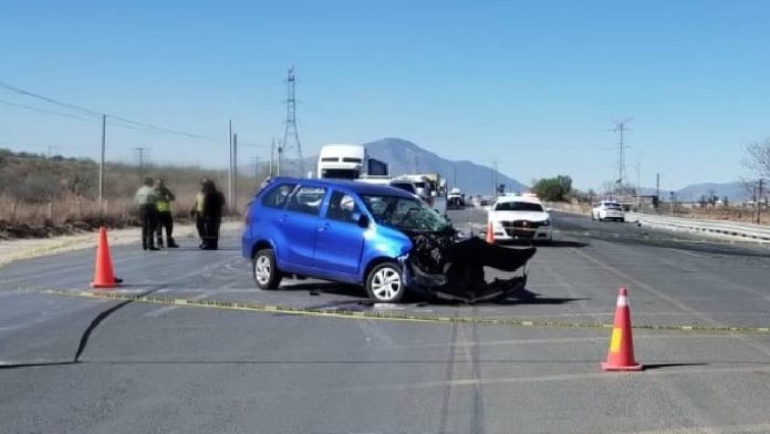Accidente en la carretera Saltillo-Zacatecas deja una persona fallecida y varios heridos
