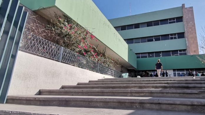 Adolescente resulta gravemente herida tras arrojarse a las vías del tren en Castaños