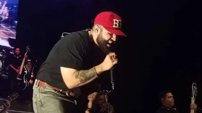 El cantante presento su nuevo disco “Palabra de To’s”.