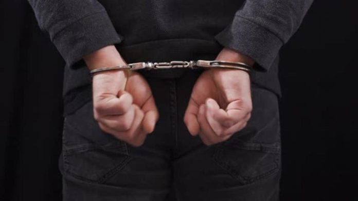 Detienen a hombre en Texas por presunto abuso sexual a hija de su expareja