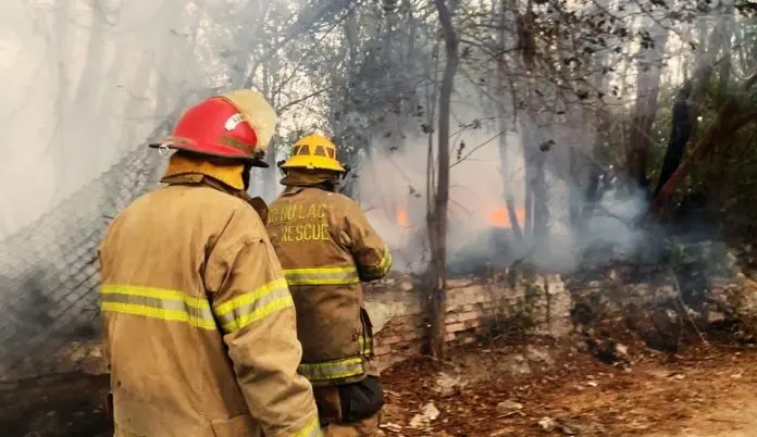 FUERTE INCENDIO EN SABINAS