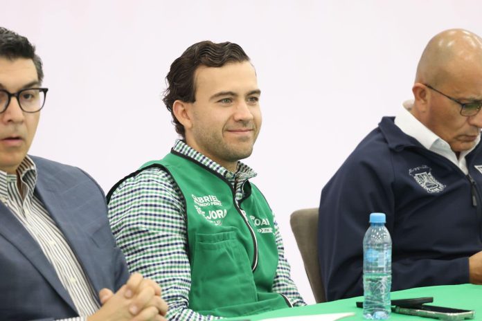 Gabriel Elizondo, Secretario de Mejora Coahuila