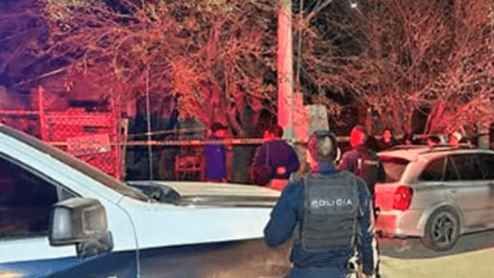 Hombre encuentra a su padre sin vida en su recámara en Coahuila