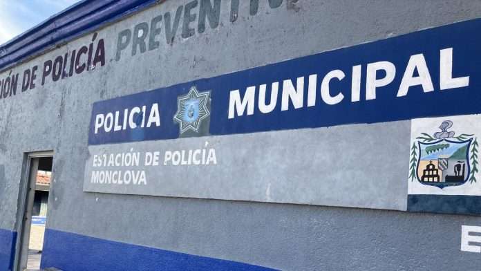 ¡Acababa de salir del anexo!: Hombre es detenido en Monclova por golpear a su padre y a su hijo