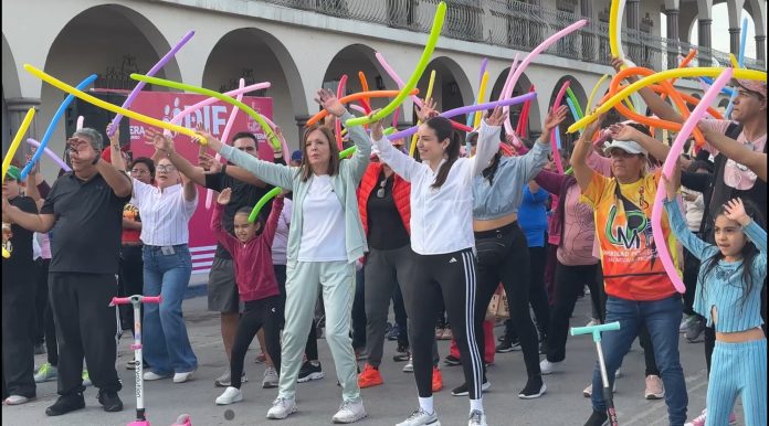 Durante la celebración del Día de la Familia, el Ayuntamiento de Frontera promovió la convivencia entre ciudadanos y fortaleció el impulso a emprendedores locales.