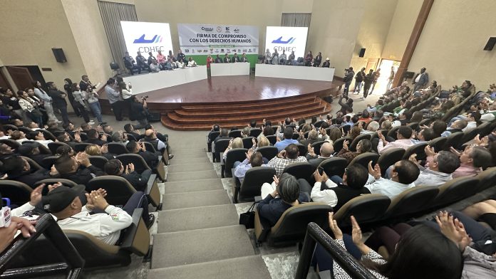 Con el objetivo de reforzar la protección de los derechos humanos en Coahuila, alcaldes y alcaldesas firmaron un convenio regional para crear unidades de atención y desarrollar protocolos específicos.