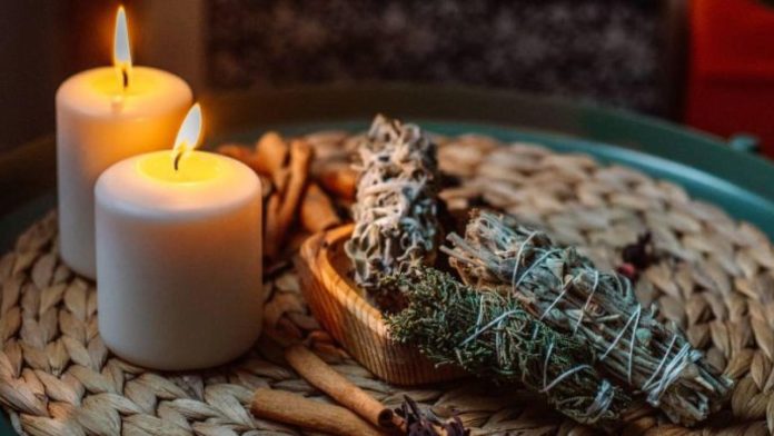 Investigan a un hombre tras el fallecimiento de una joven en un supuesto ritual