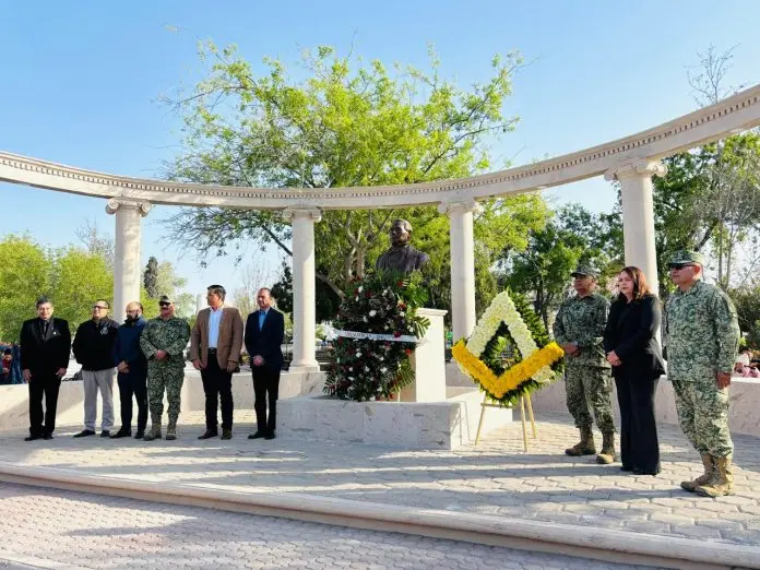 Conmemoran el natalicio de Benito Juárez
