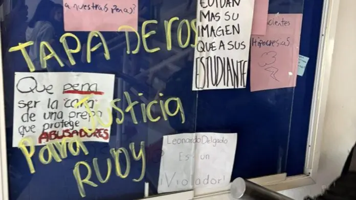 Protestas en TecMilenio tras presunto abuso sexual a estudiante en baño
