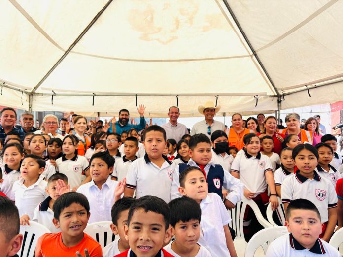 Brigada ‘’por amor a tu escuela’’ llega a la primaria Sor Juana Inés de la Cruz
