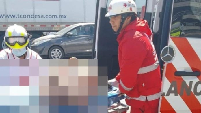 ¡Perdió una pierna!: Mujer resulta herida tras ser alcanzada por un tren