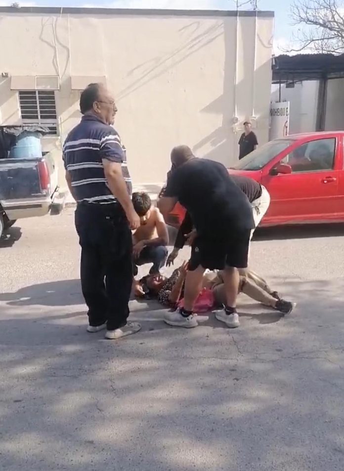 Una mujer fue atropellada en la calle Zaragoza en Sabinas