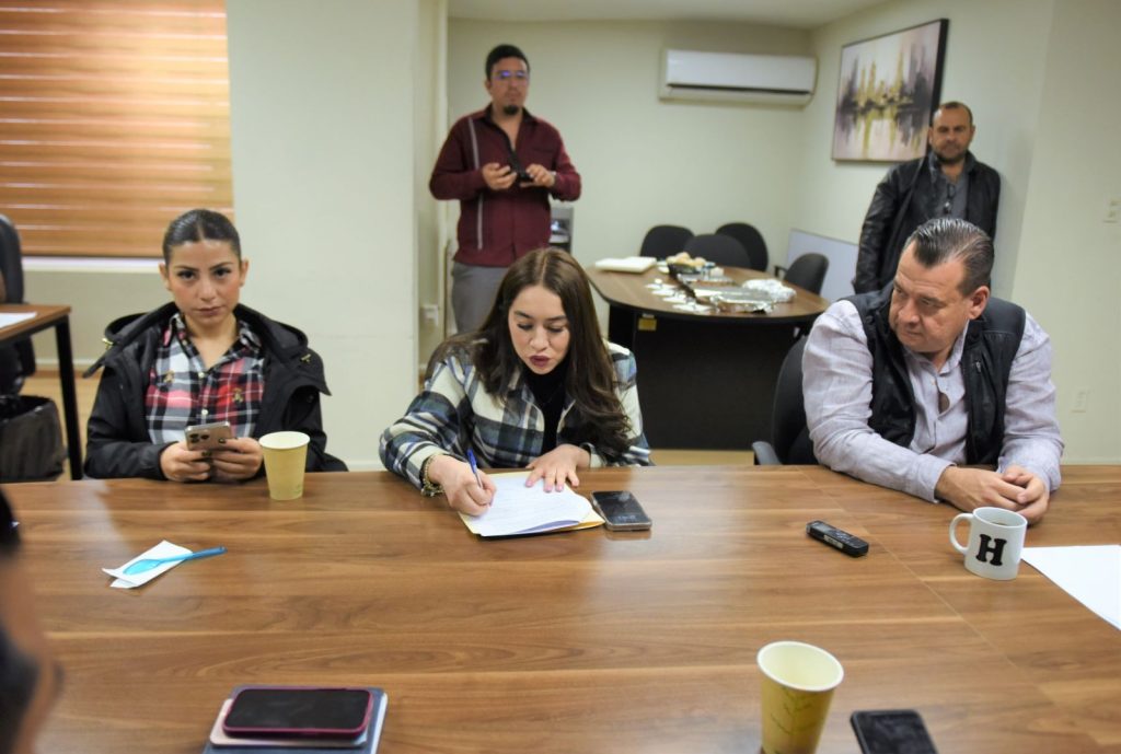 Presentan líneas de acción y programas para la atención de la población