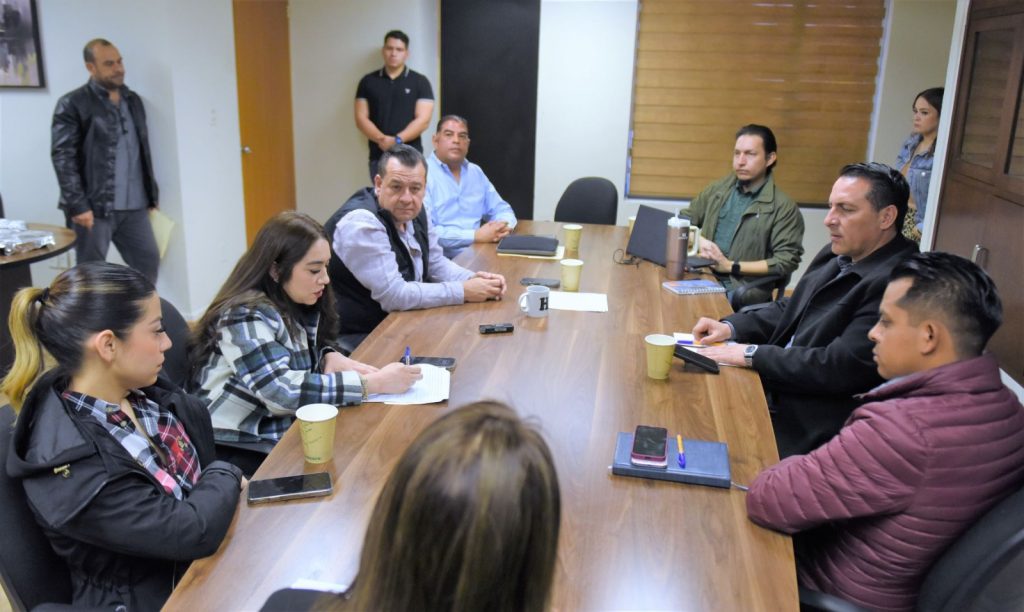Presentan líneas de acción y programas para la atención de la población
