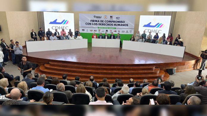 Firman alcaldesas y alcaldes compromiso con Derechos Humanos