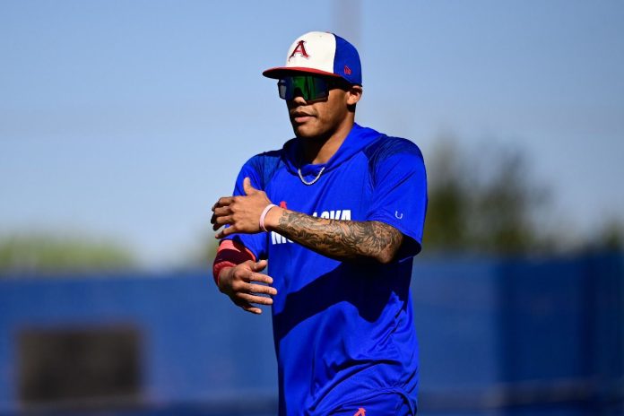 Llega Russell al Early Camp de la Furia Azul