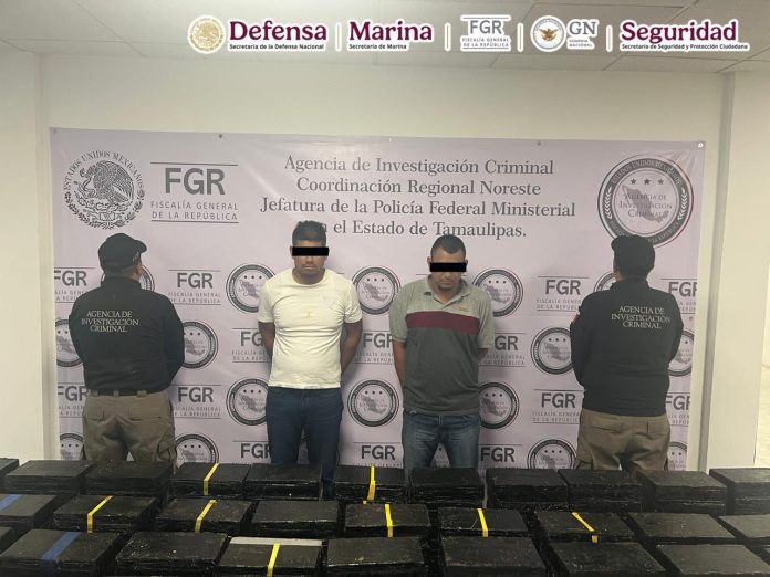 En Tamaulipas, detienen a dos hombres que transportaban más de 700 kilos de metanfetamina ocultos en cajas de tostadas