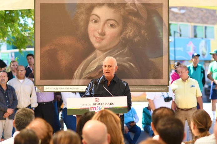 Román Cepeda inaugura exposición 