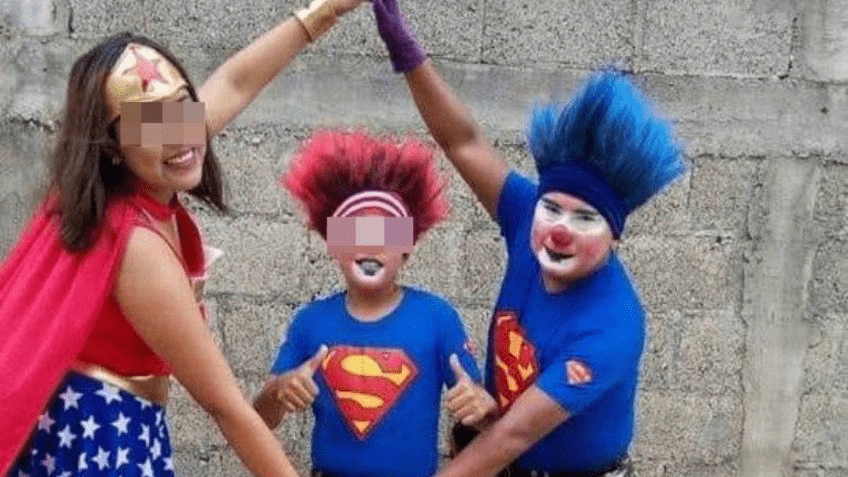 El payaso Soldadín y su familia