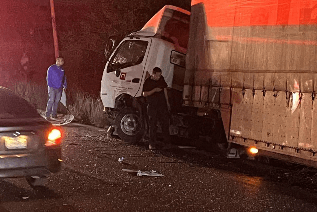 Cinco estudiantes normalistas pierden la vida en accidente en la Carretera Nacional