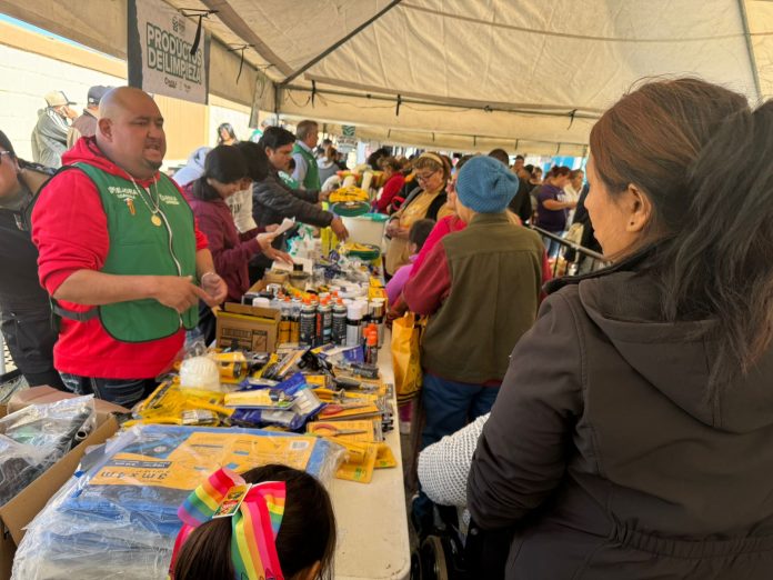 Continua mercadito mejora llegando a los sectores en Acuña