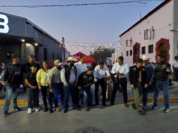 Inicia con éxito moto fiesta Acuña 2025