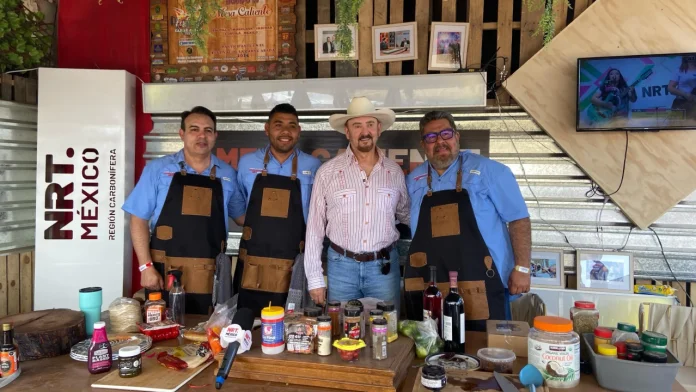 Participa la Mesa Caliente en FCA 2025