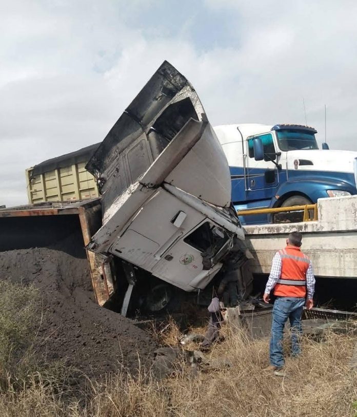 trailero herido en accidente en la 57