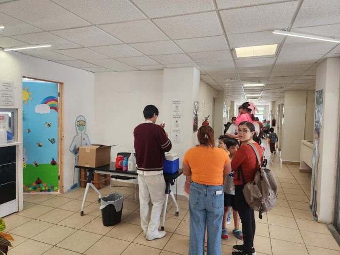 Unidad Médica La Esperanza arranca con programa de vacunación