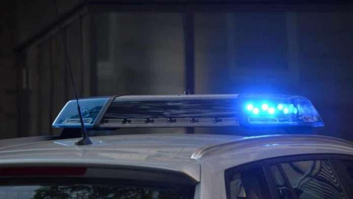 ¡Quería matarla!: Detienen a un hombre por golpear e intentar atropellar a su pareja en Coahuila
